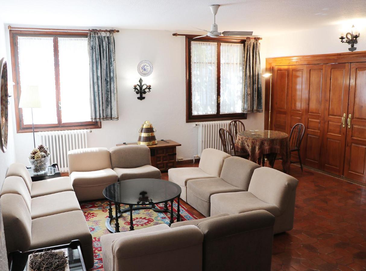 Conde Aznar Hotel Хака Екстериор снимка