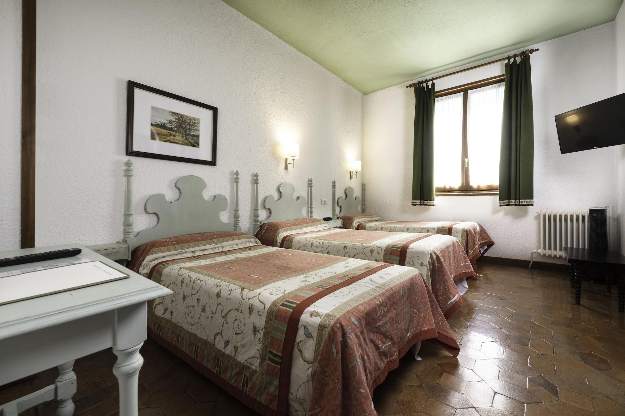 Conde Aznar Hotel Хака Екстериор снимка