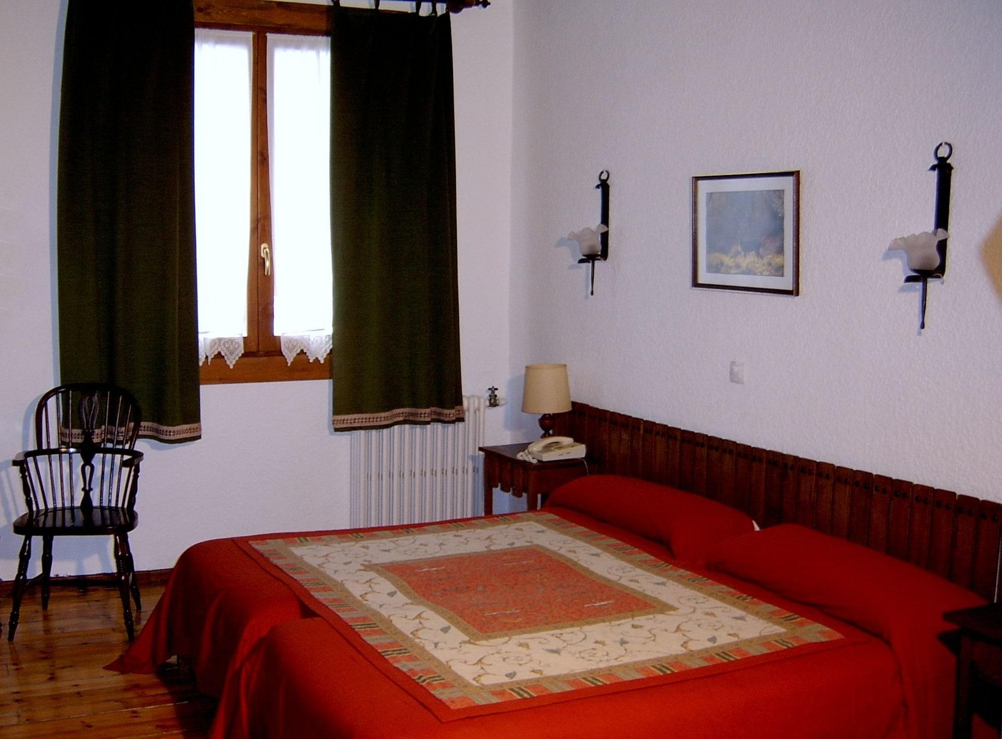 Conde Aznar Hotel Хака Екстериор снимка