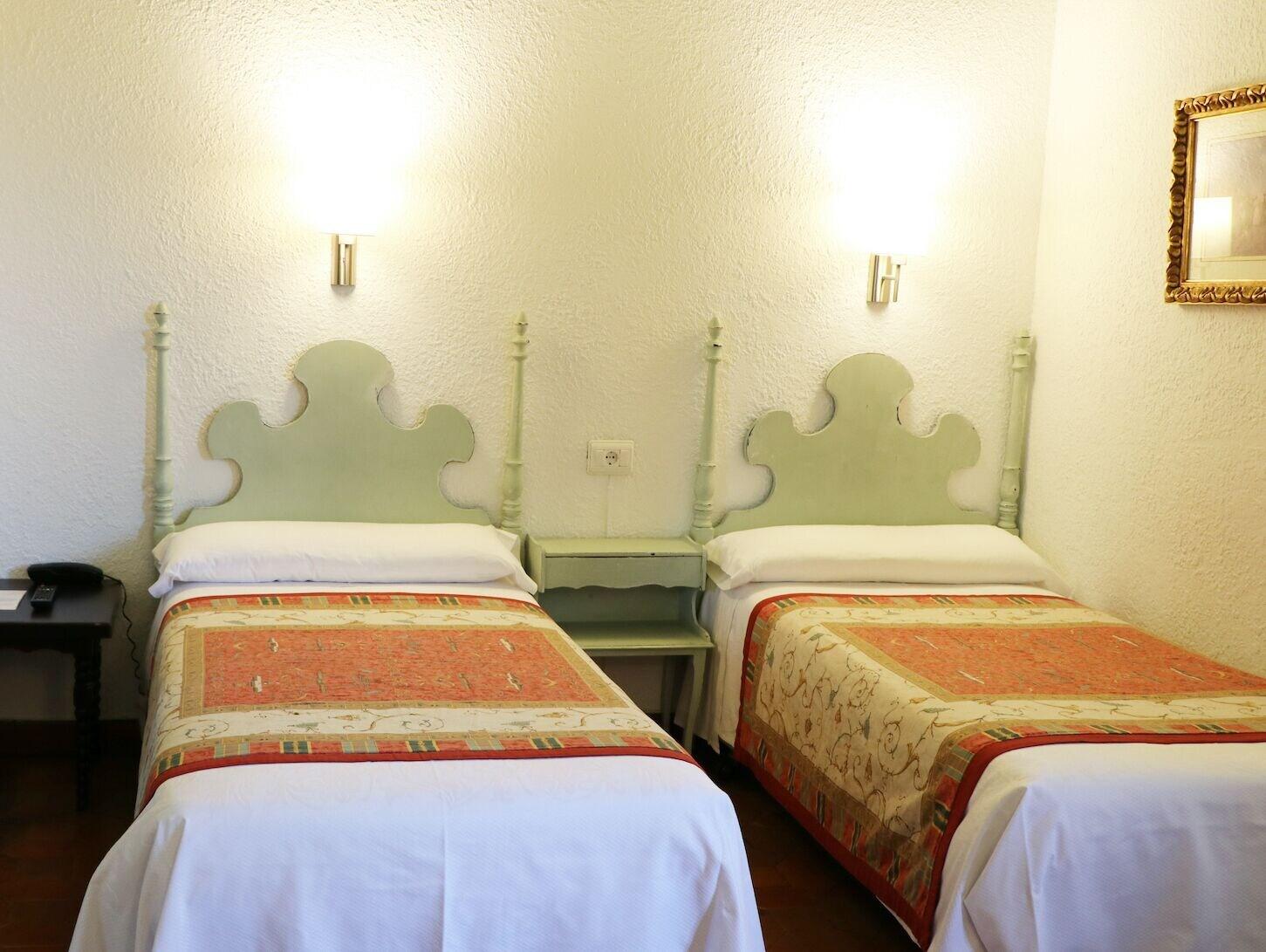 Conde Aznar Hotel Хака Екстериор снимка