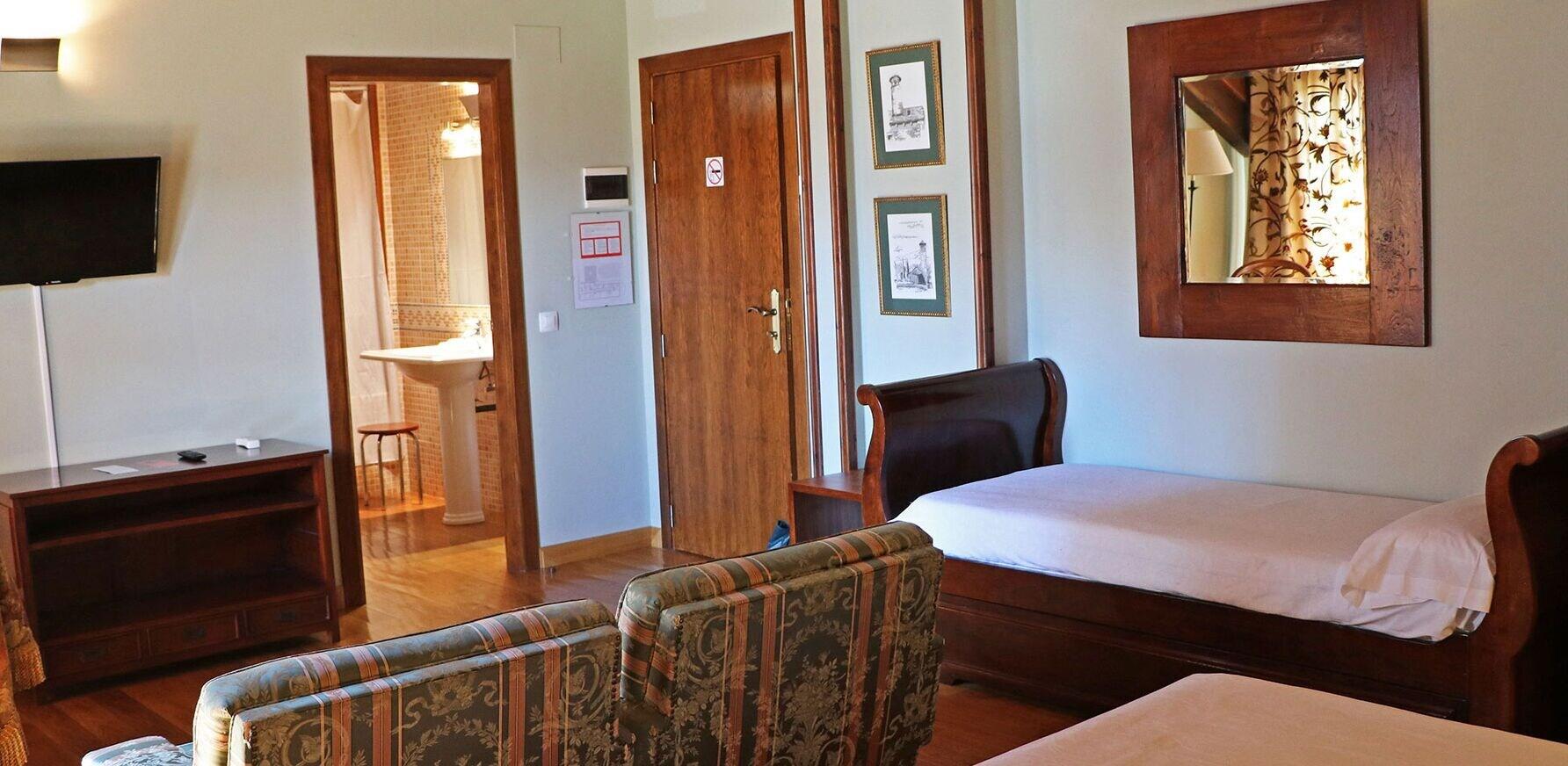 Conde Aznar Hotel Хака Екстериор снимка