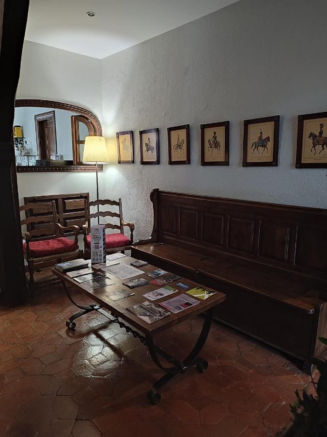 Conde Aznar Hotel Хака Екстериор снимка