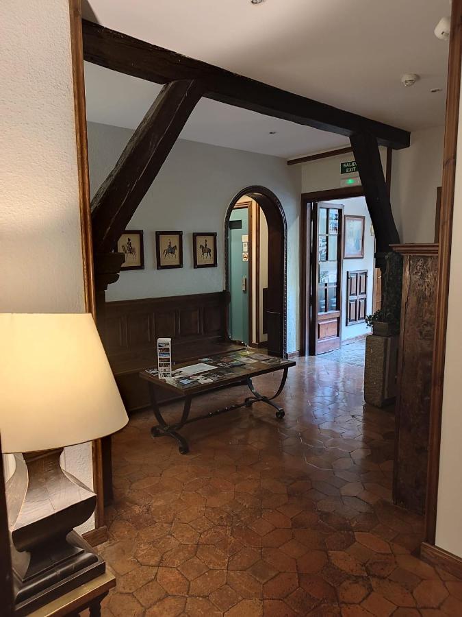 Conde Aznar Hotel Хака Екстериор снимка